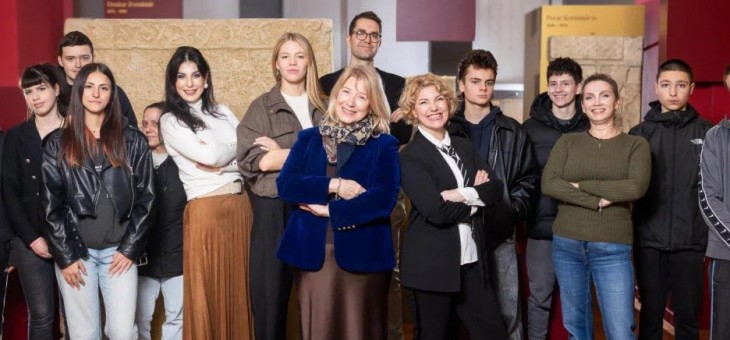 Maturanti izradili seriju ekskluzivnih suvenira za Arheološki muzej